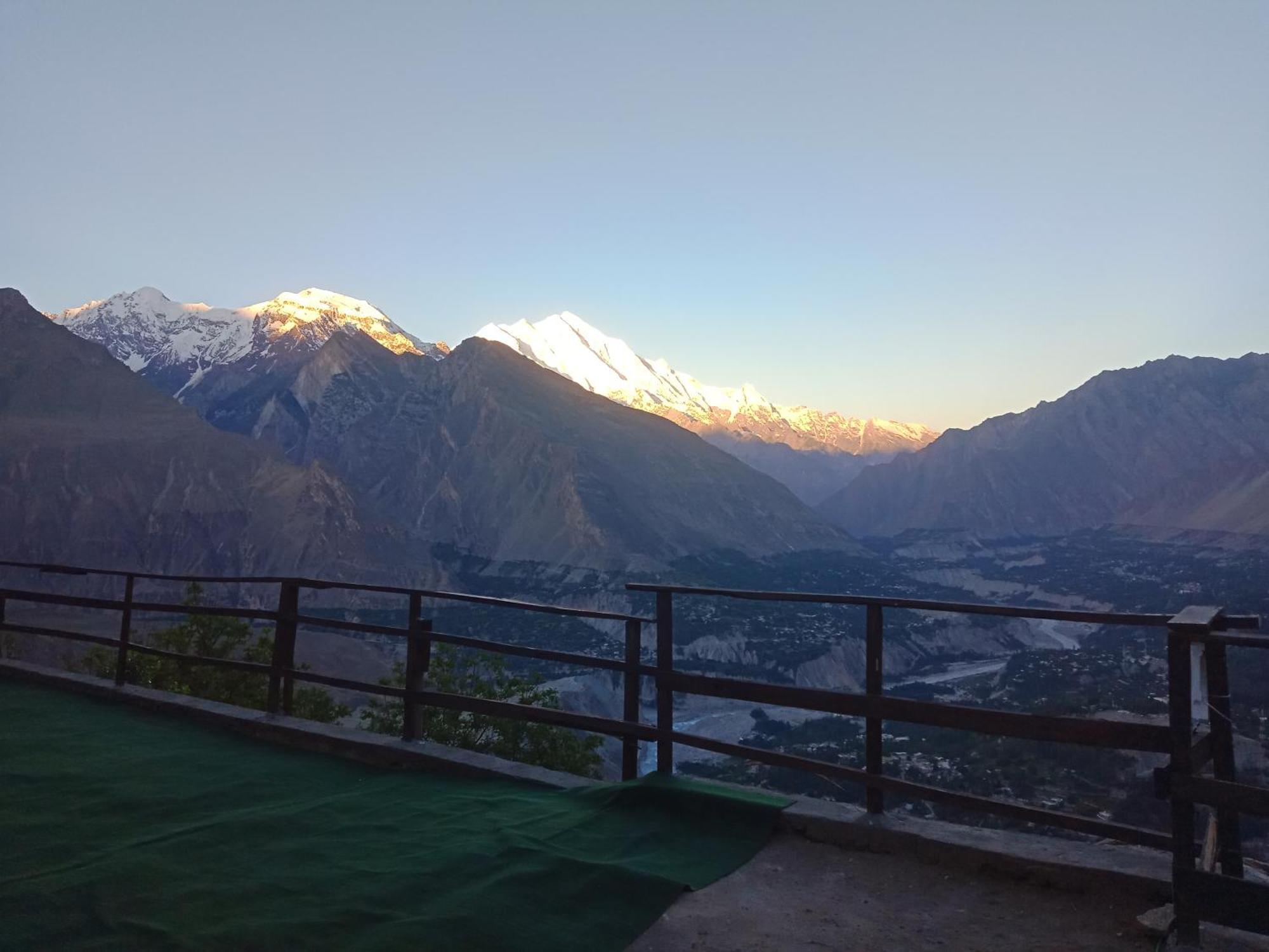 Venus Mountain Resort, Hunza Karimabad  Kültér fotó
